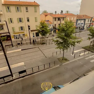 https://lor-dans-la-mer-2.fr-provencehotel.com